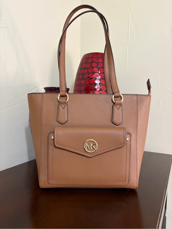 Michael Kors Handbags - Michael Kors Light Brown Joey Saffiano Leather Medium Pocket Tote